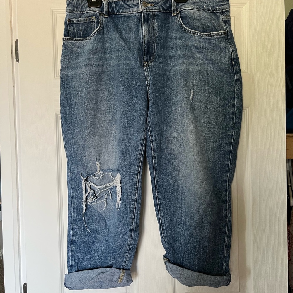Classic Blue Distressed Women's Crop Jeans